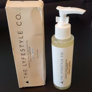 THE LYFESTYLE CO.  Botanical Oil Cleanser 125ML $55